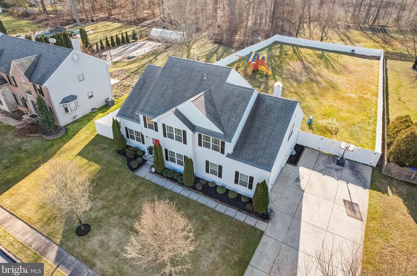 154 Memorial Ln, Mount Laurel NJ  08054-2032 exterior