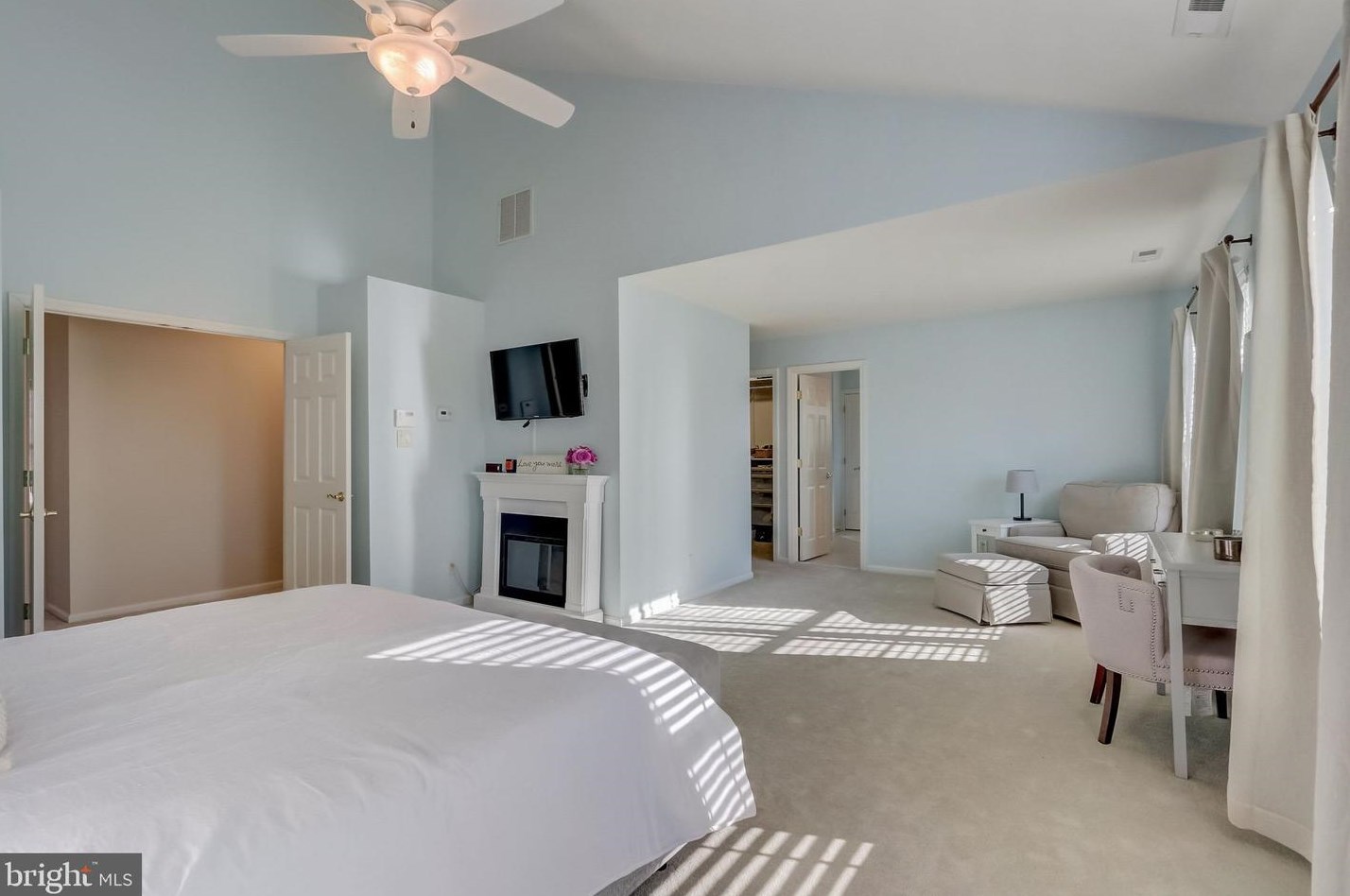 154 Memorial Ln, Mount Laurel NJ  08054-2032 exterior