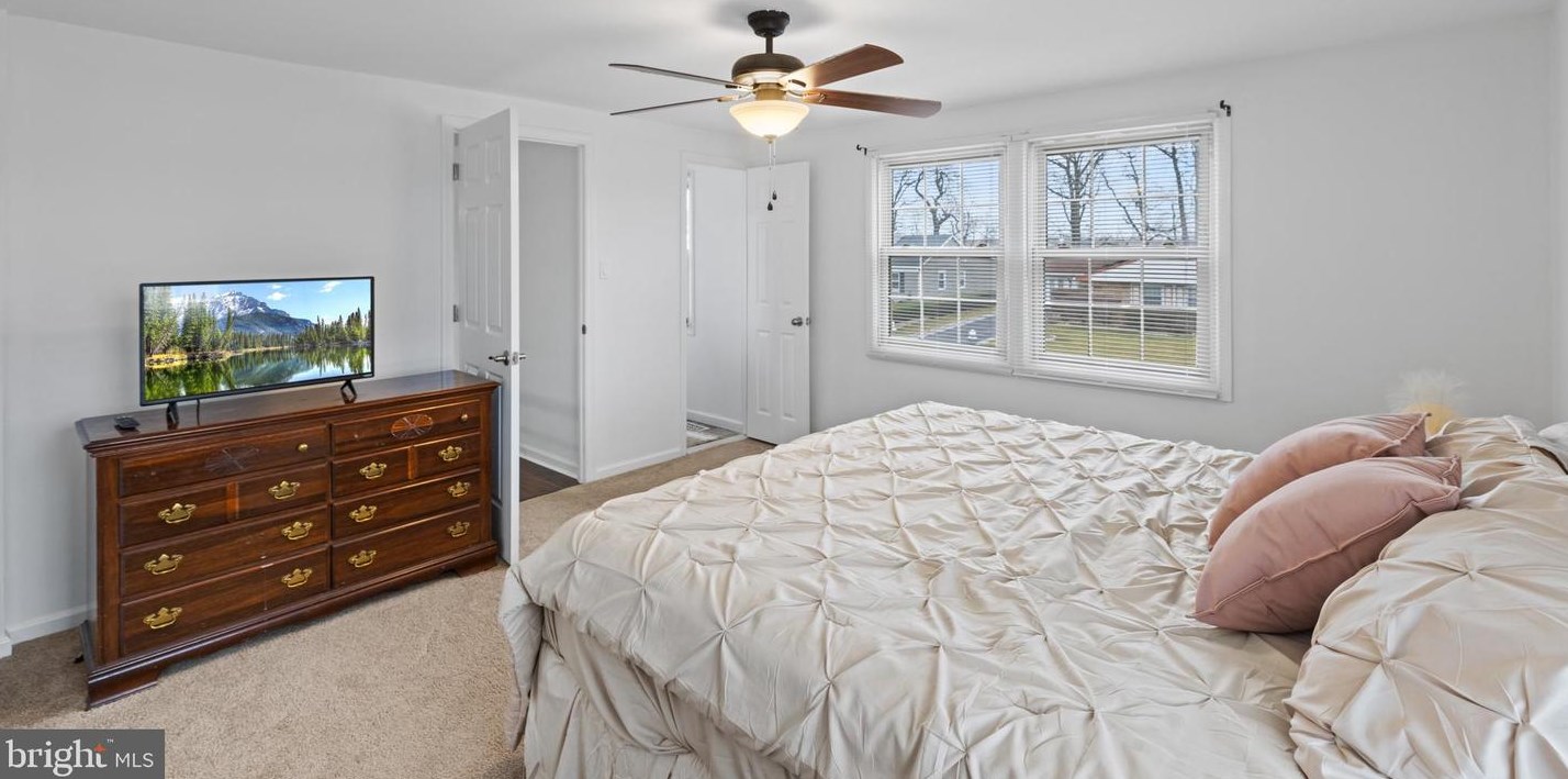 150 Edge Ln, Willingboro NJ  08046-2416 exterior