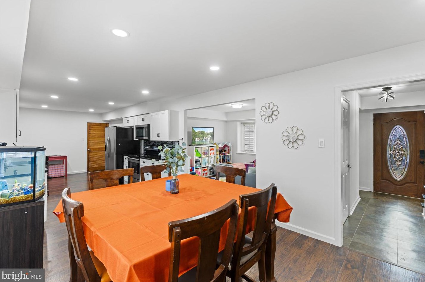 150 Edge Ln, Willingboro NJ  08046-2416 exterior