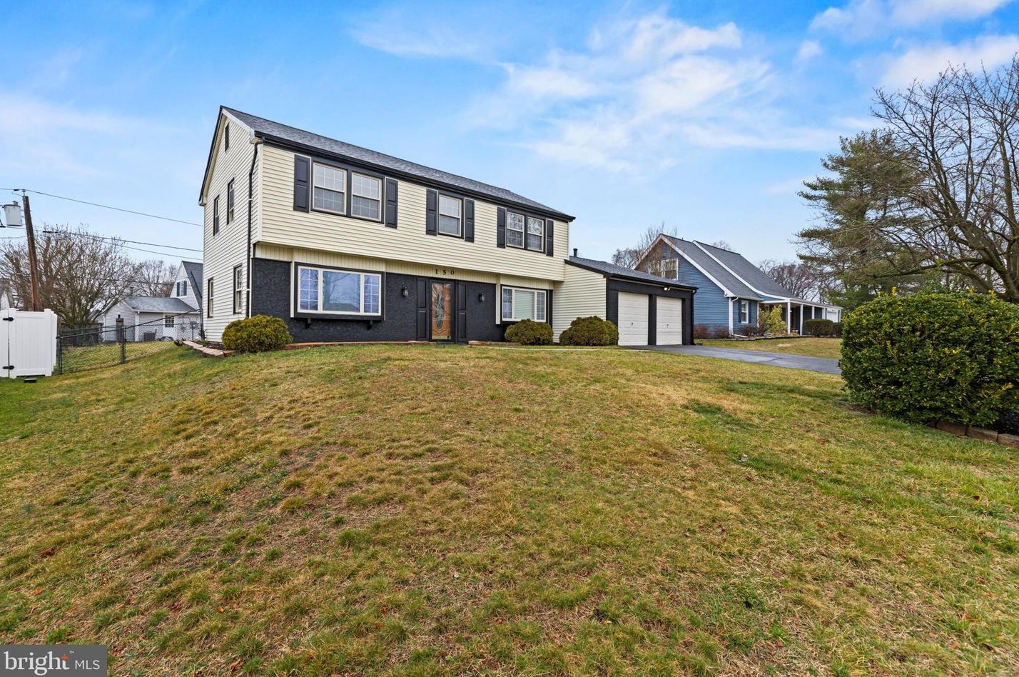 150 Edge Ln, Willingboro NJ  08046-2416 exterior