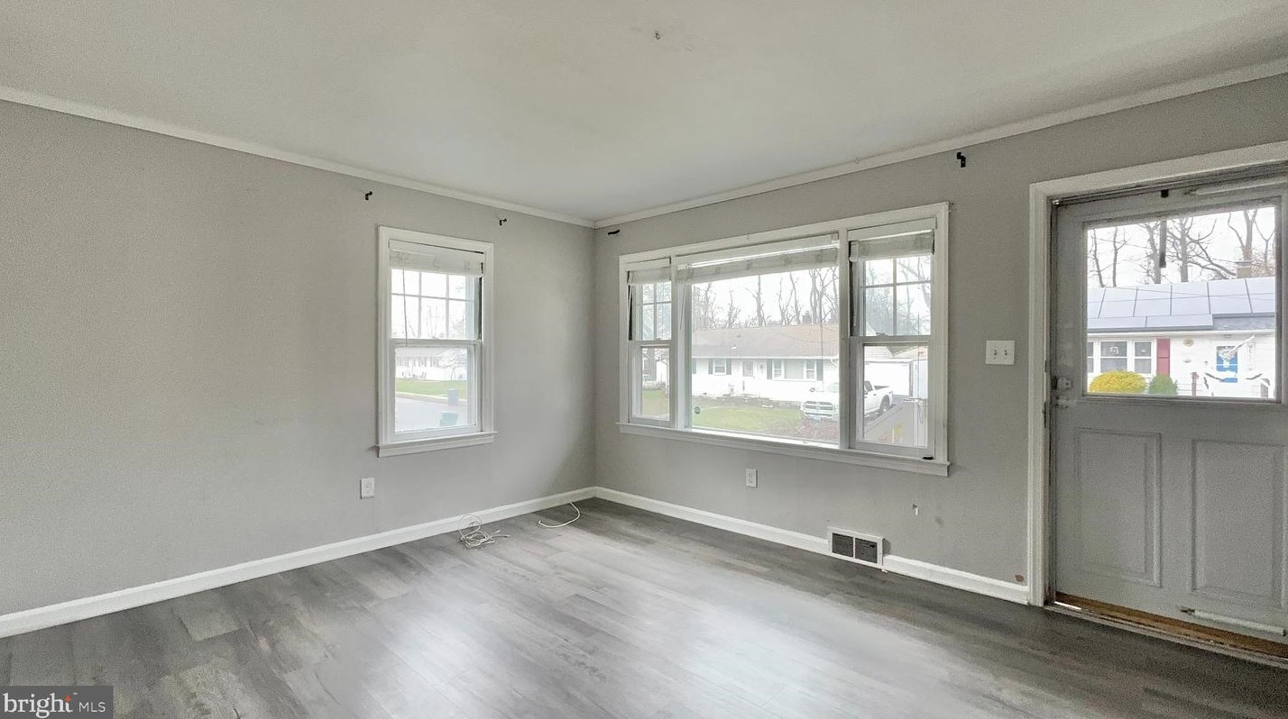 19 Francis St, North Hanover, NJ 08562-2302