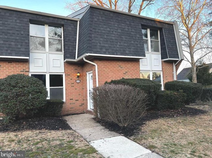 1141 Harbour Dr, Palmyra, NJ 08065