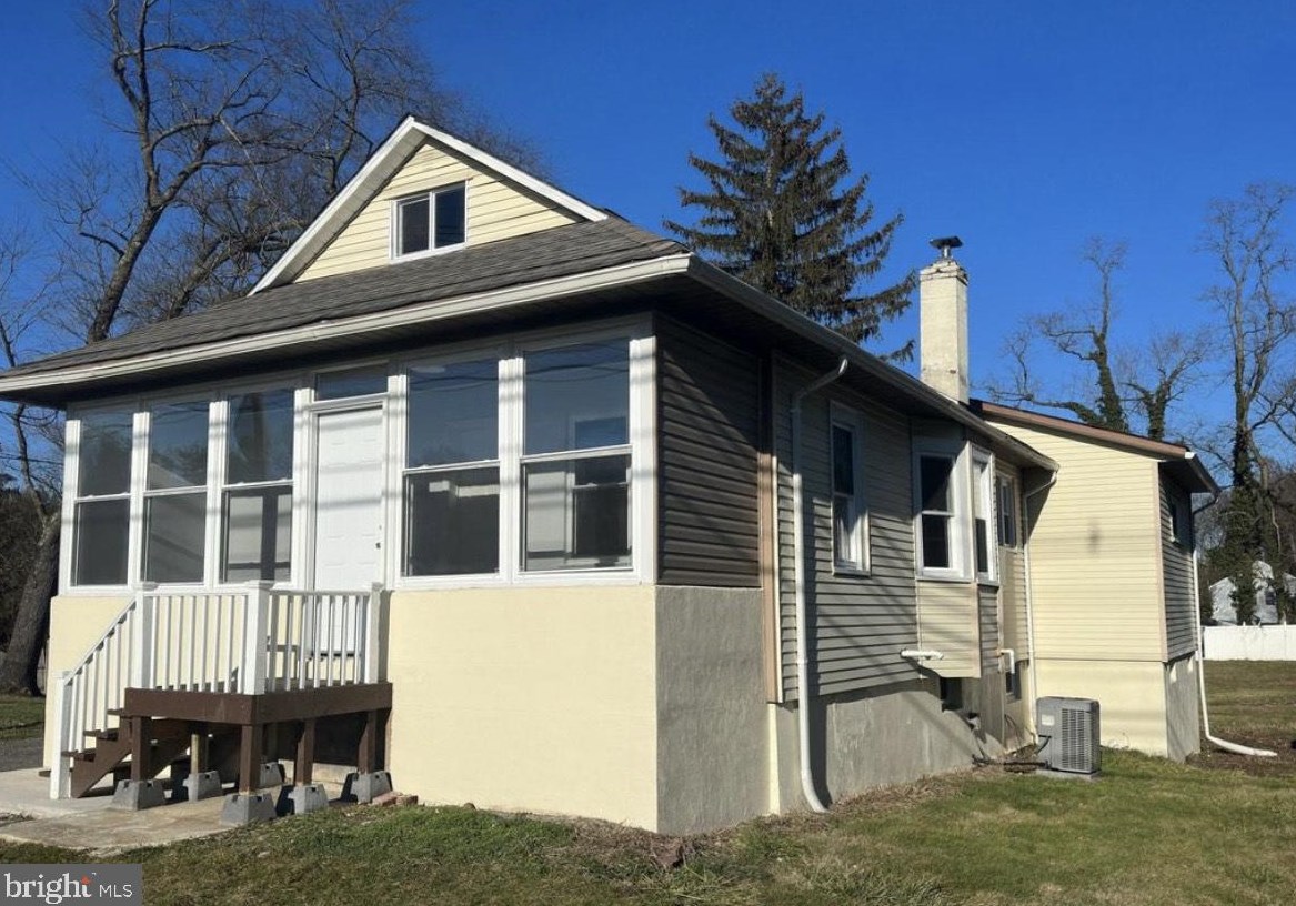 403 S Lenola Rd, Moorestown, NJ 08057