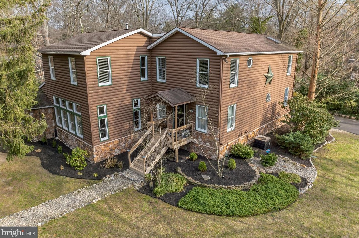 4 Overhill Rd, Mount Laurel, NJ 08054