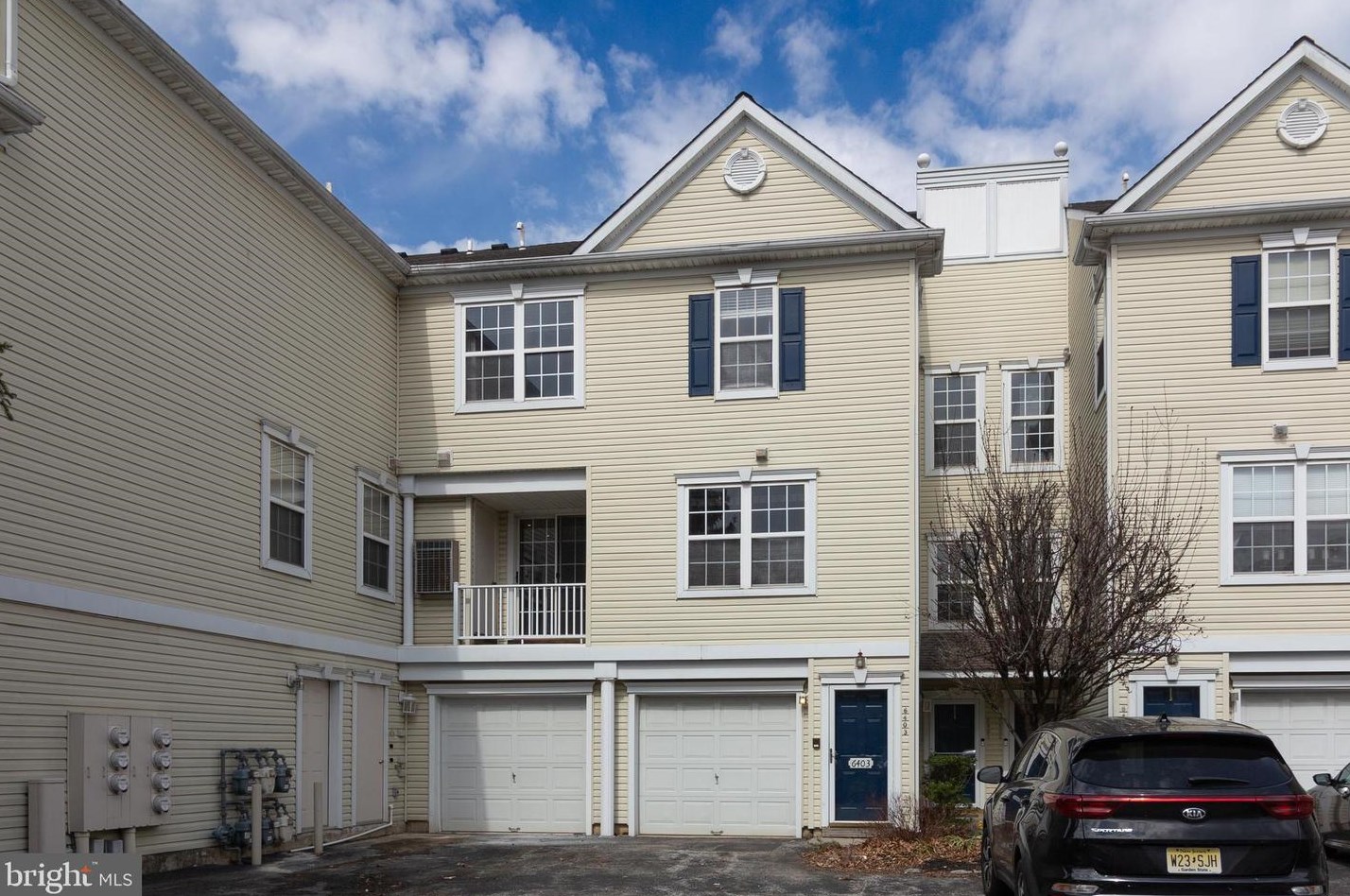 6403 Riverfront Dr, Palmyra, NJ 08065