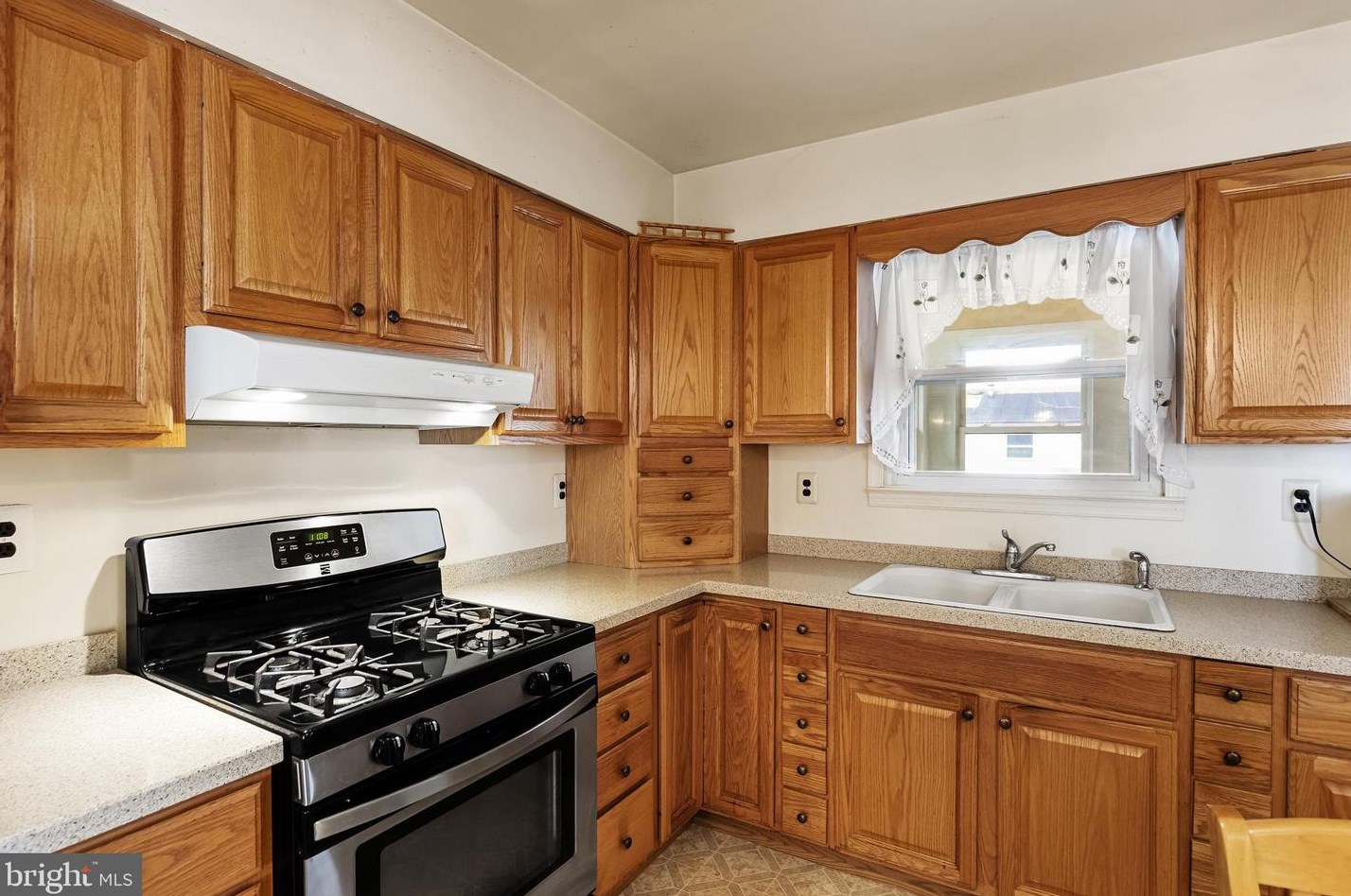 17 Railroad St, Browns Mills NJ  08015-3830 exterior