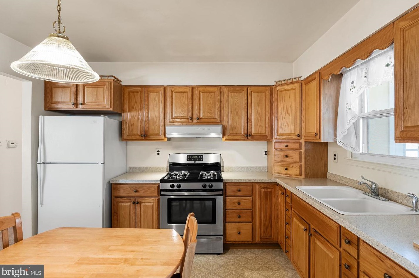 17 Railroad St, Browns Mills NJ  08015-3830 exterior
