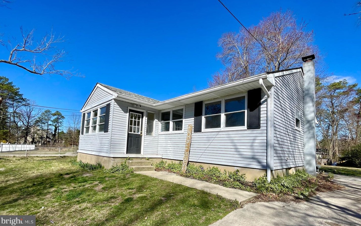 14 Wildgeese Cir, Browns Mills, NJ 08015-6563