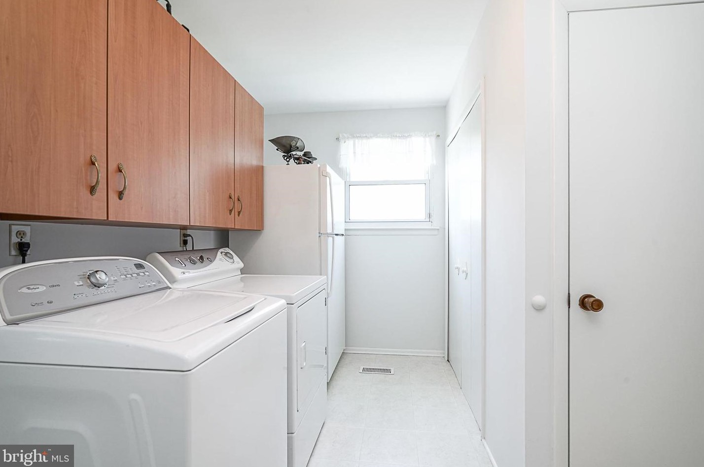 1321 Tanner Ave, Burlington NJ 08016-2345 exterior