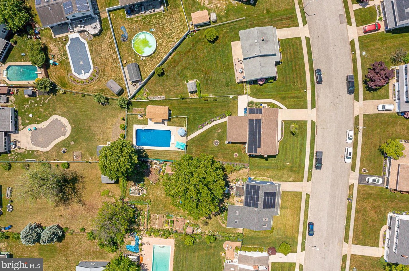 1321 Tanner Ave, Burlington NJ 08016-2345 exterior