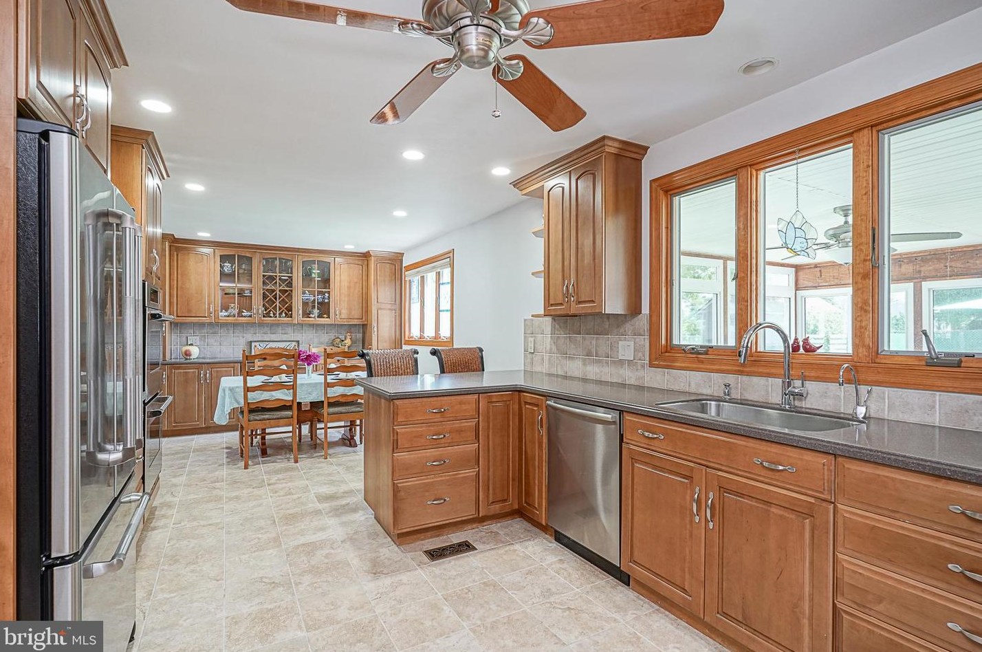 1321 Tanner Ave, Burlington NJ 08016-2345 exterior