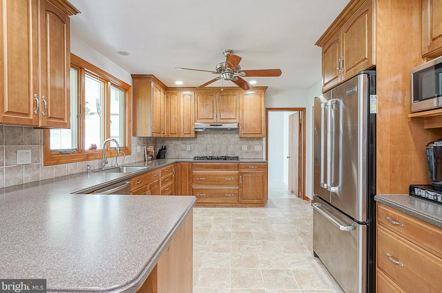 1321 Tanner Ave, Burlington NJ 08016-2345 exterior