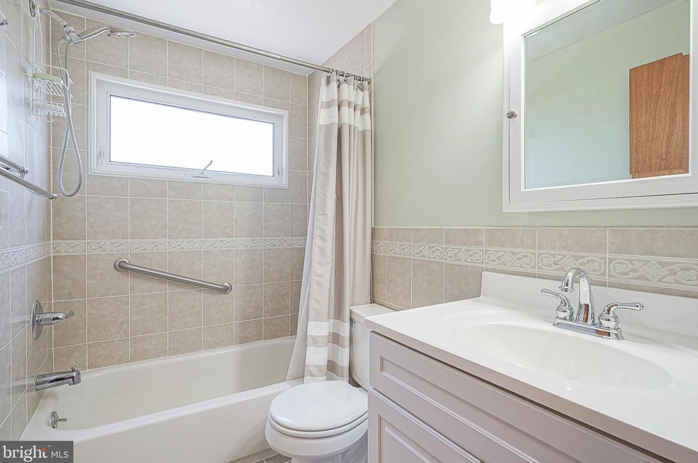 1321 Tanner Ave, Burlington NJ 08016-2345 exterior