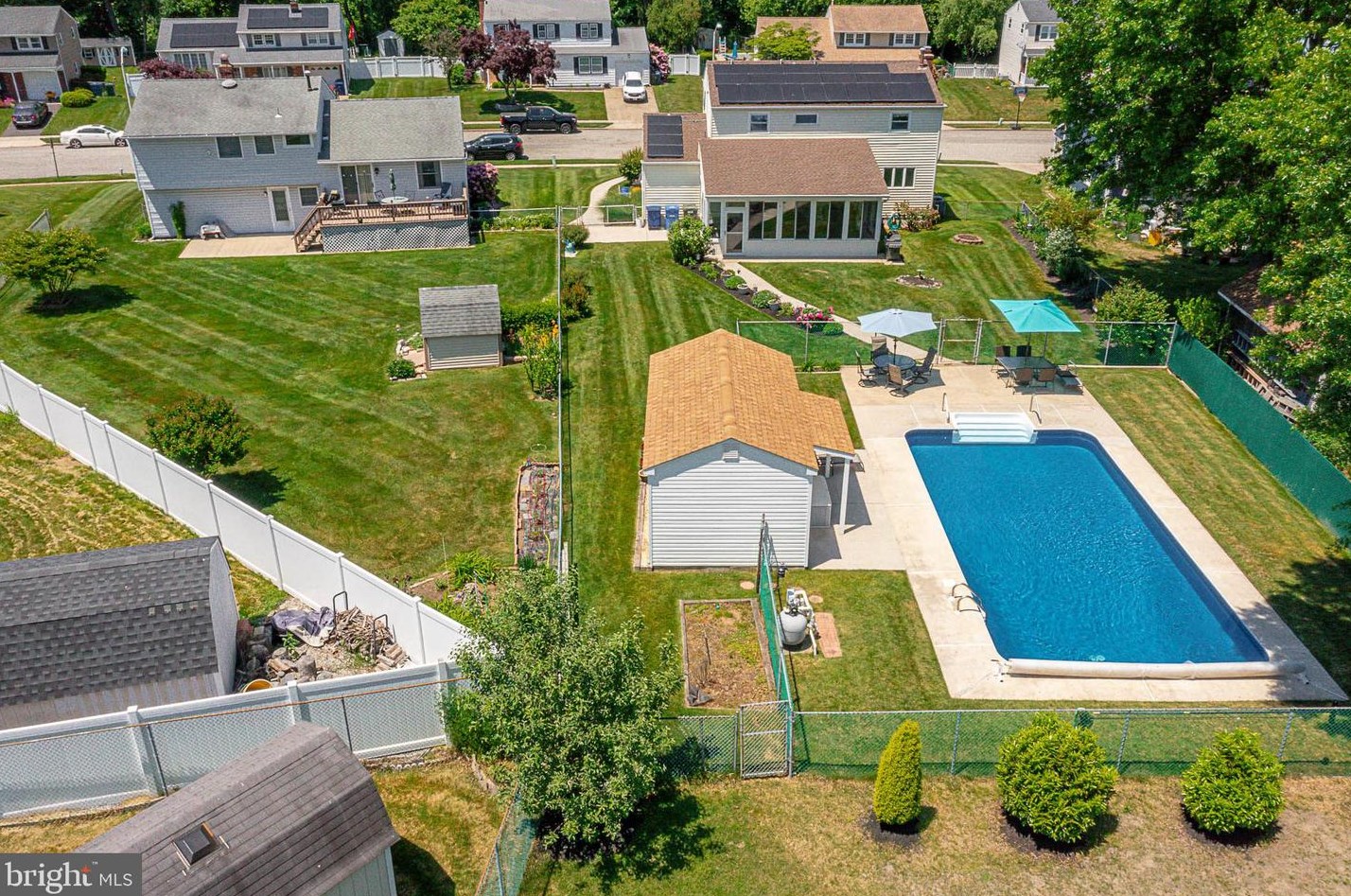 1321 Tanner Ave, Burlington NJ 08016-2345 exterior