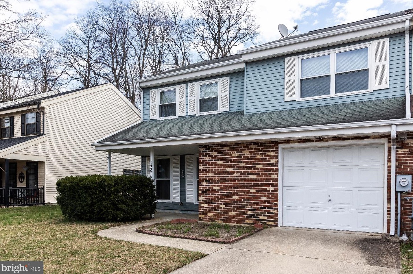 139 Calderwood Ln, Mount Laurel, NJ 08054