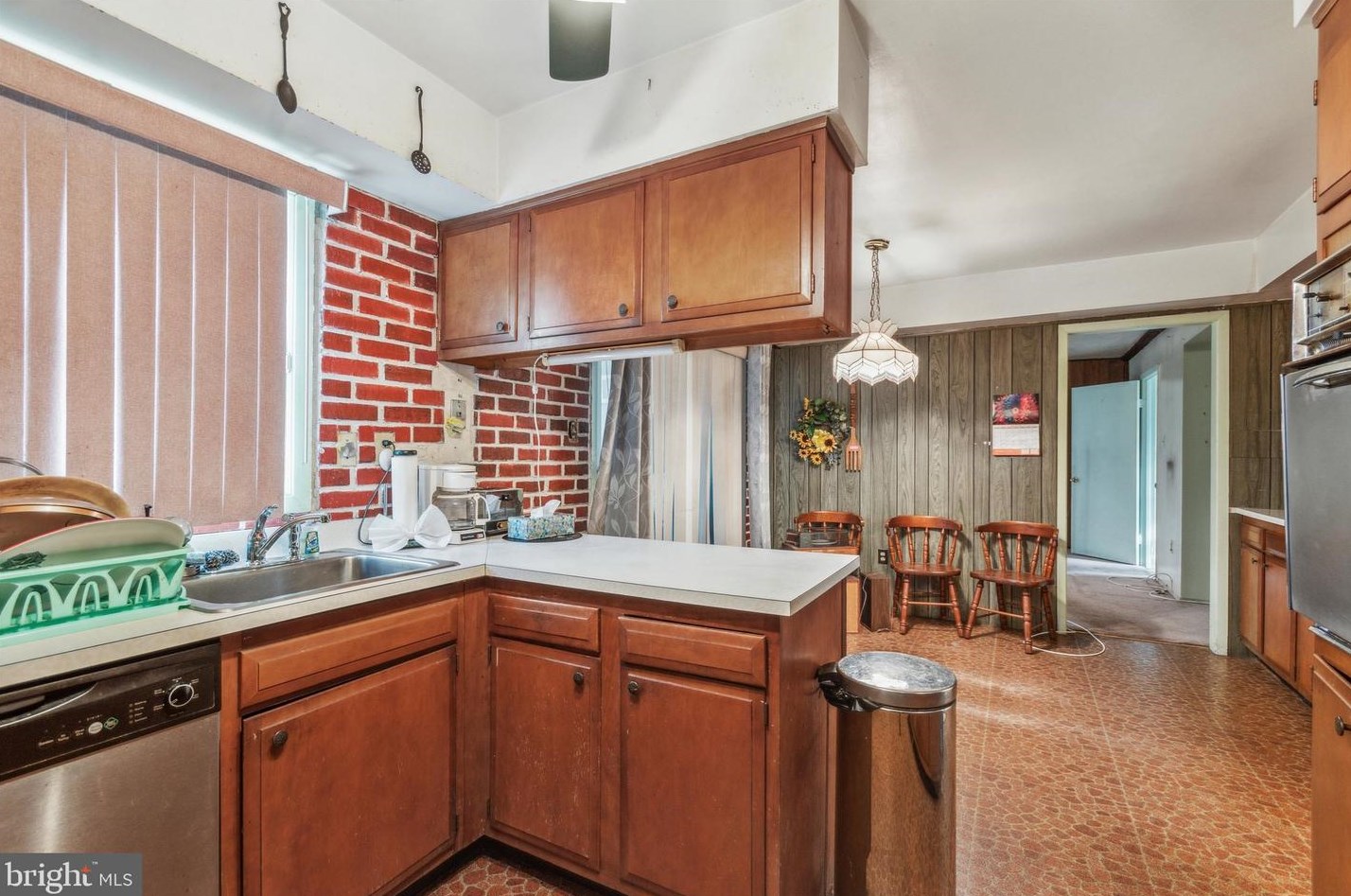 26 Twilight Ln, Willingboro, NJ 08046-3837