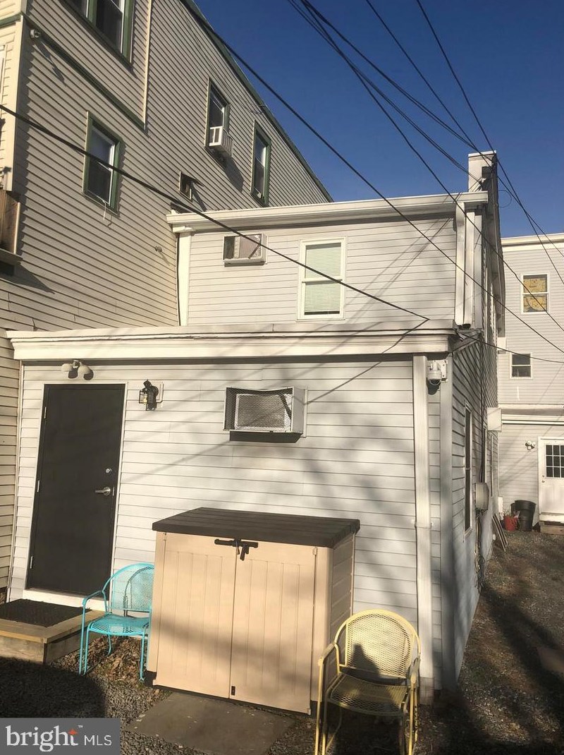 212 Farnsworth Ave #3, Chesterfield, NJ 08505