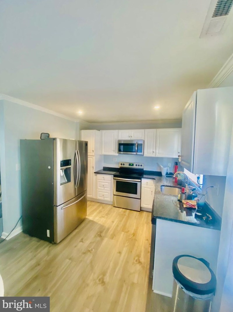 36 Buttercup Ln, Willingboro NJ  08046-1523 exterior
