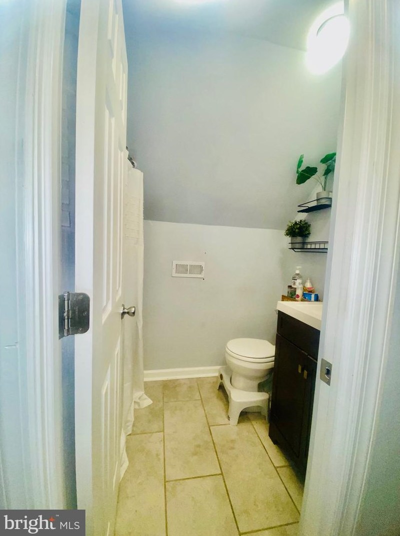 36 Buttercup Ln, Willingboro NJ  08046-1523 exterior