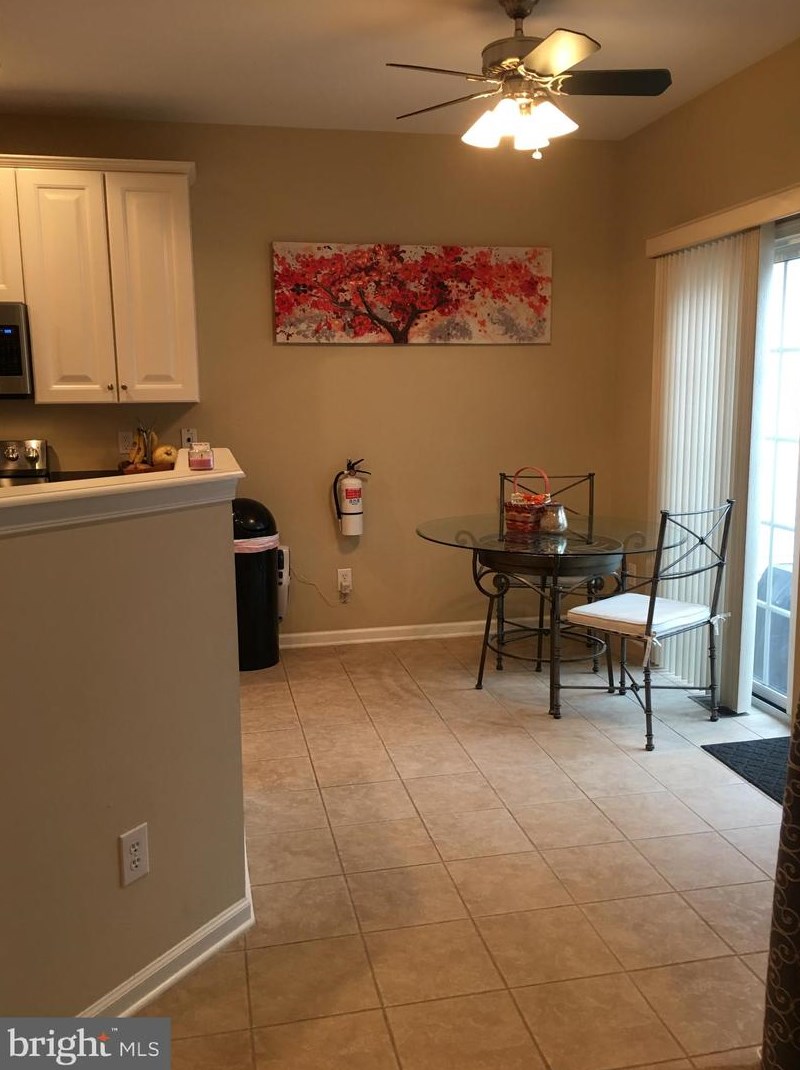 11 Farmington Ct, Chesterfield NJ  08505-3183 exterior