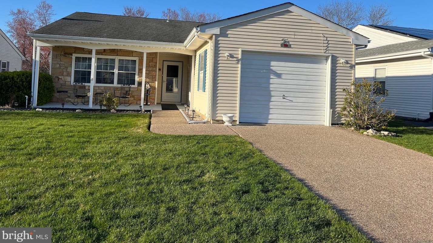 10 Thornbury Pl, Southampton, NJ 08088-1309