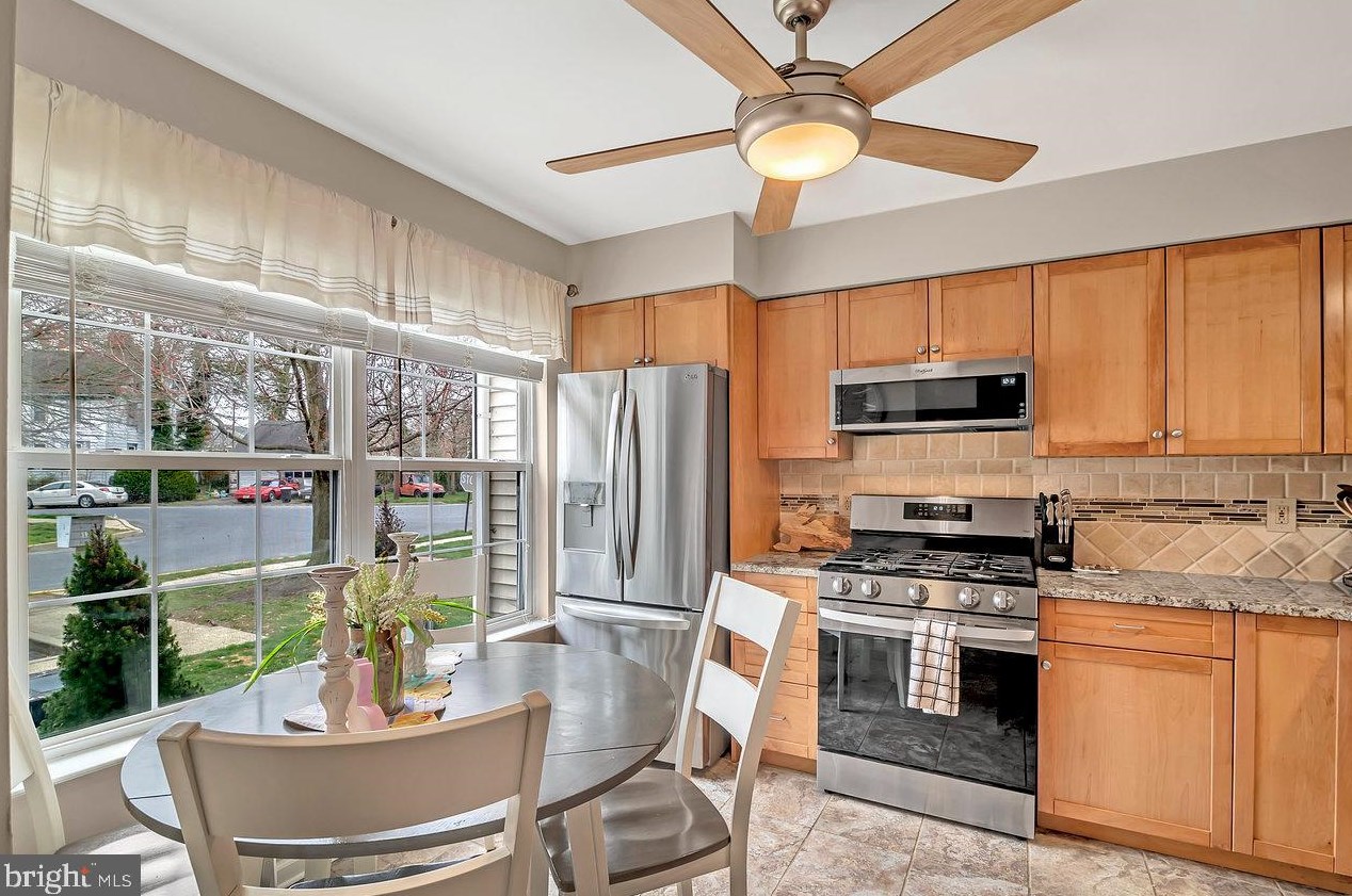 213 River Ct, Chesterfield, NJ 08505