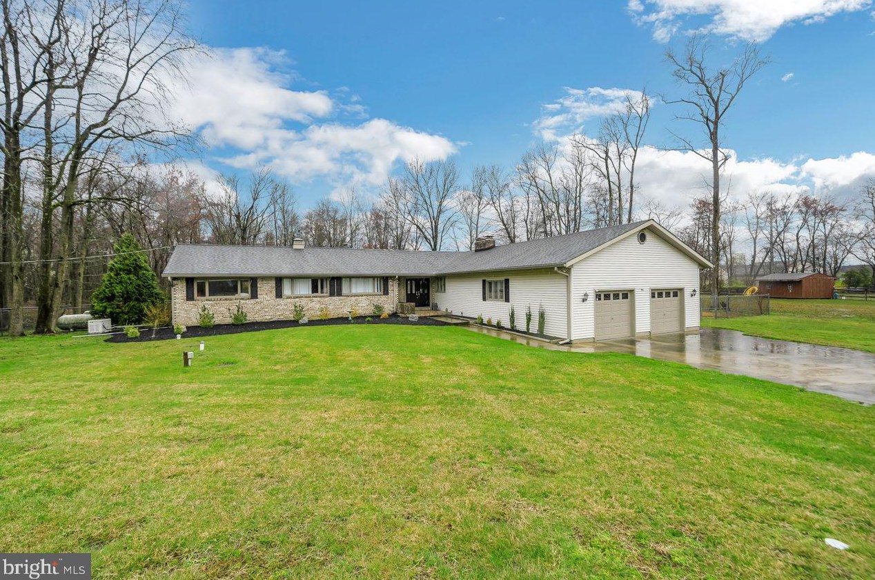 96 Stacy Haines Rd, Lumberton Township, NJ 08048