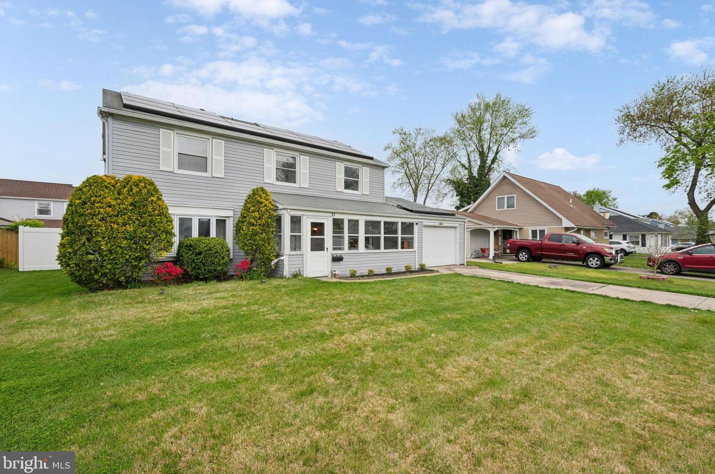 21 Peppermint Ln, Willingboro, NJ 08046-2715