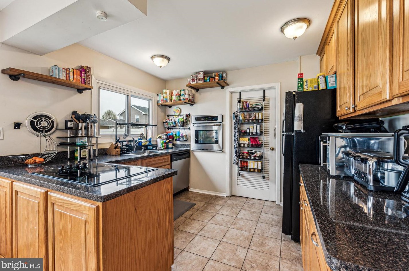 21 Peppermint Ln, Willingboro NJ  08046-2715 exterior