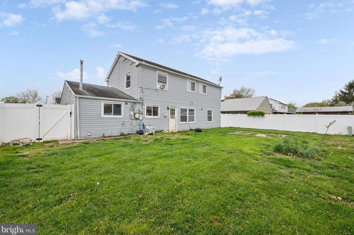 21 Peppermint Ln, Willingboro NJ  08046-2715 exterior