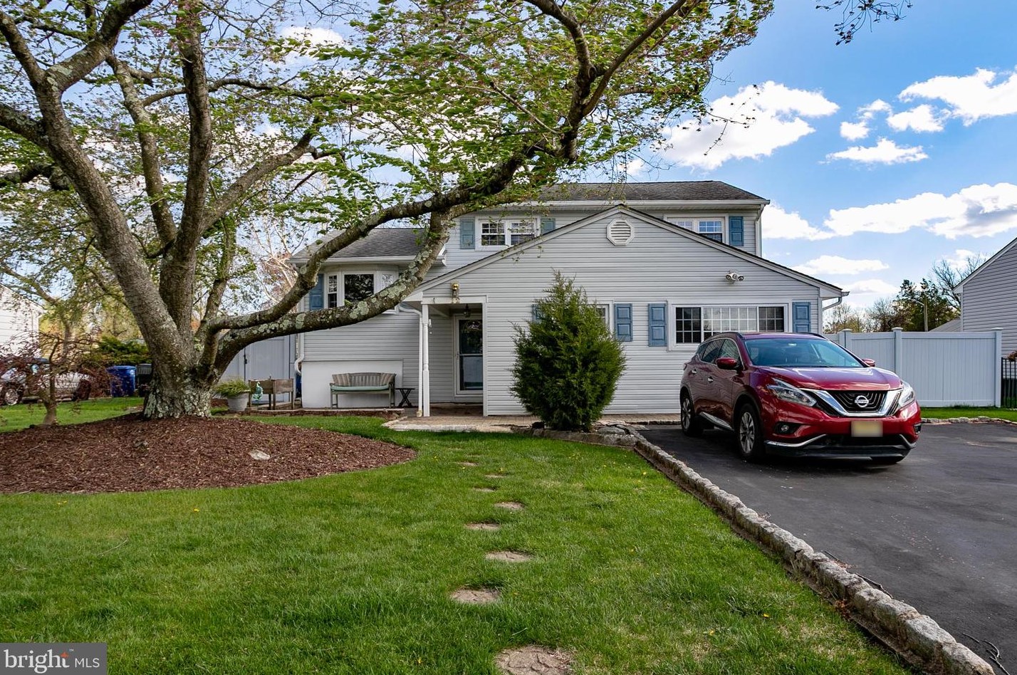 12 Vine Way, Chesterfield, NJ 08505-2736