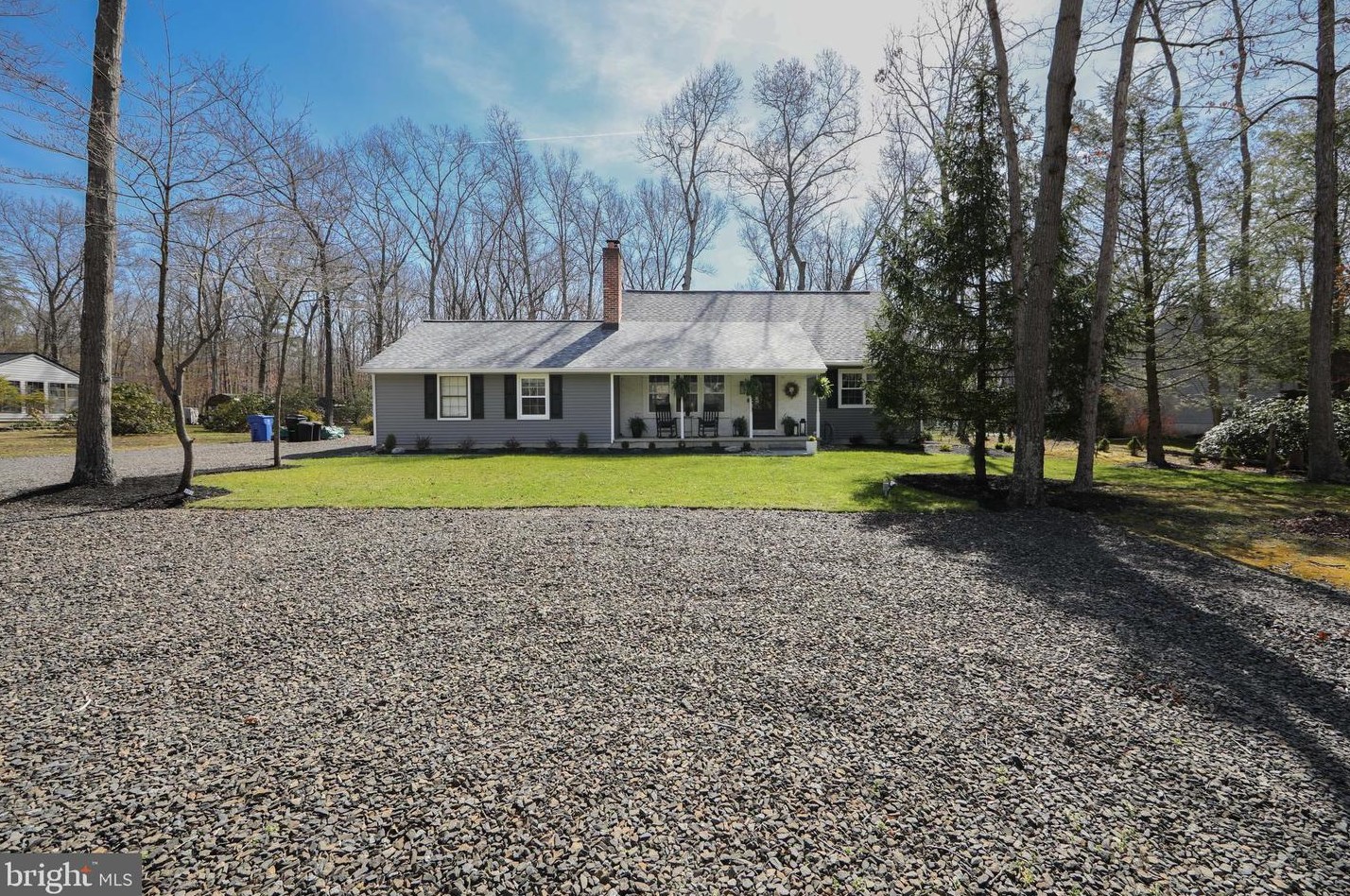 9 Tonkawa Trl, Southampton, NJ 08088-9403