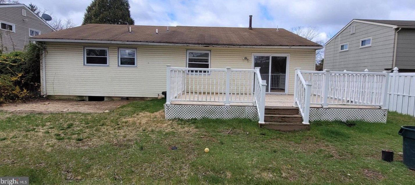 41 Sandal Ln, Willingboro NJ  08046-1014 exterior