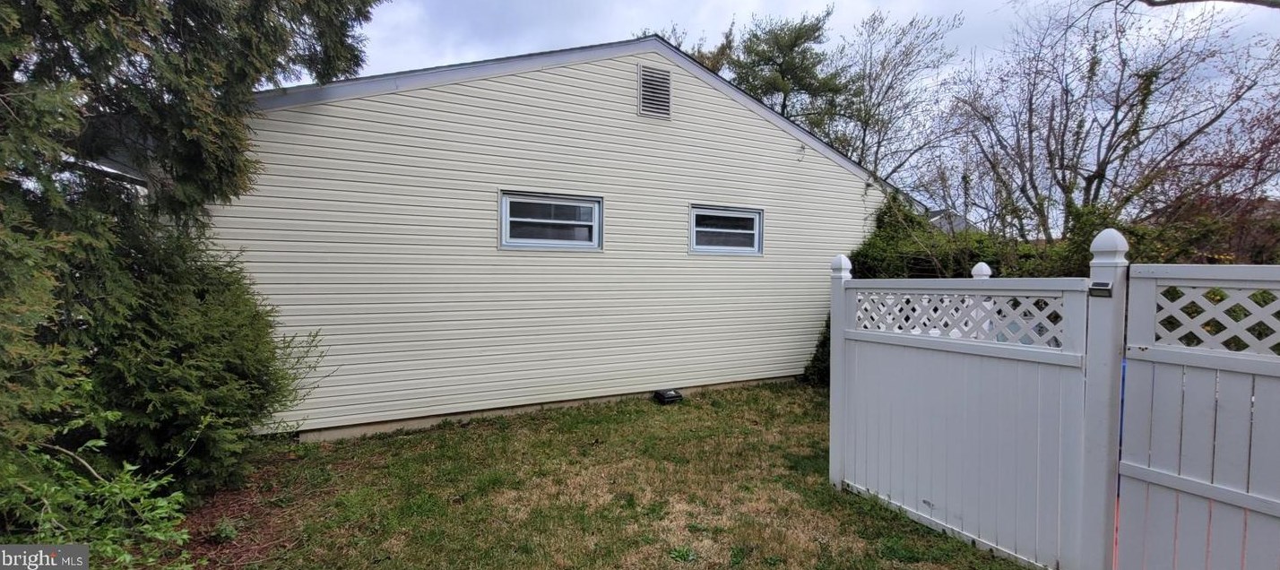 41 Sandal Ln, Willingboro, NJ 08046