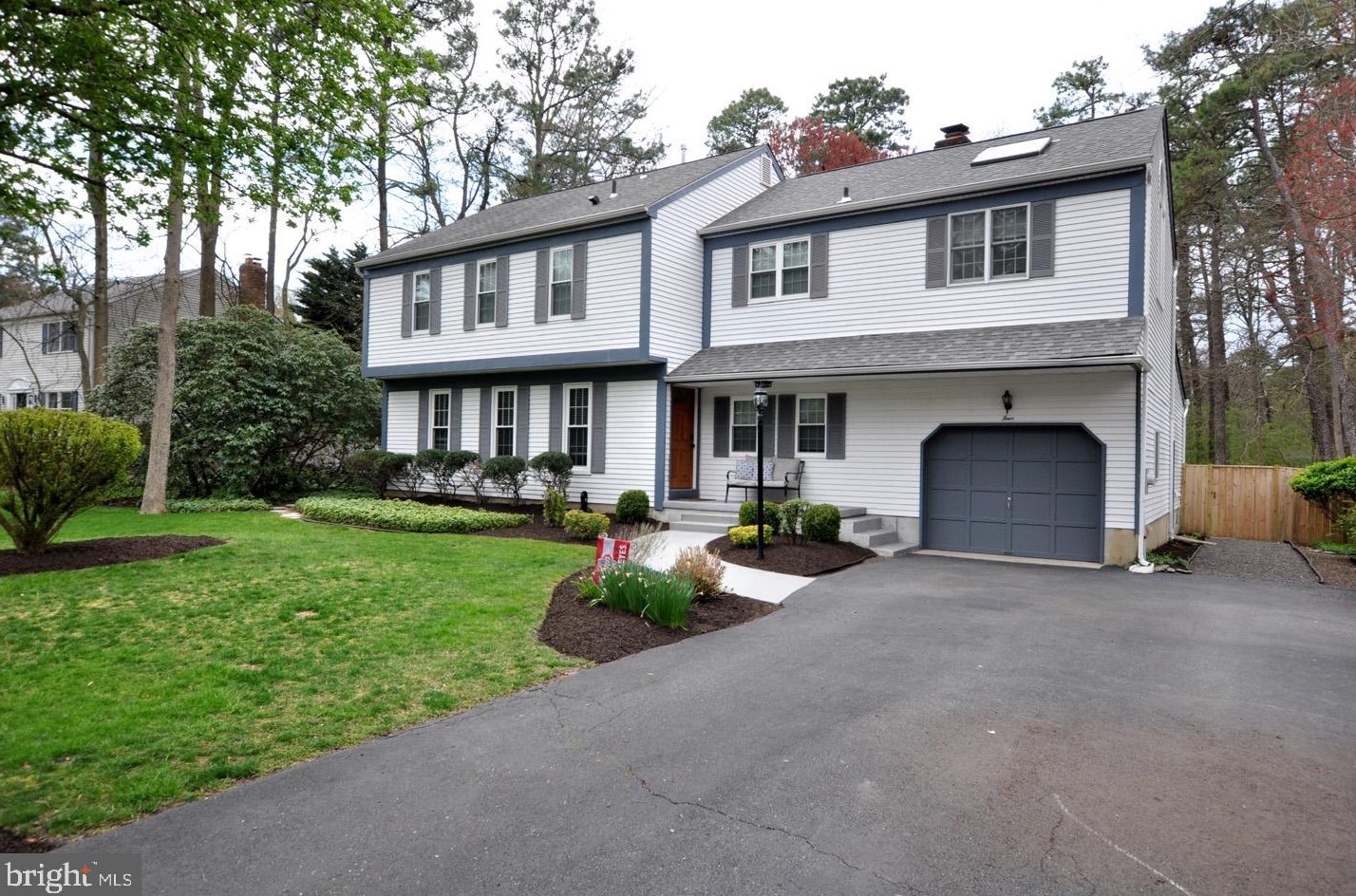 4 Yorkshire Dr, Medford, NJ 08055