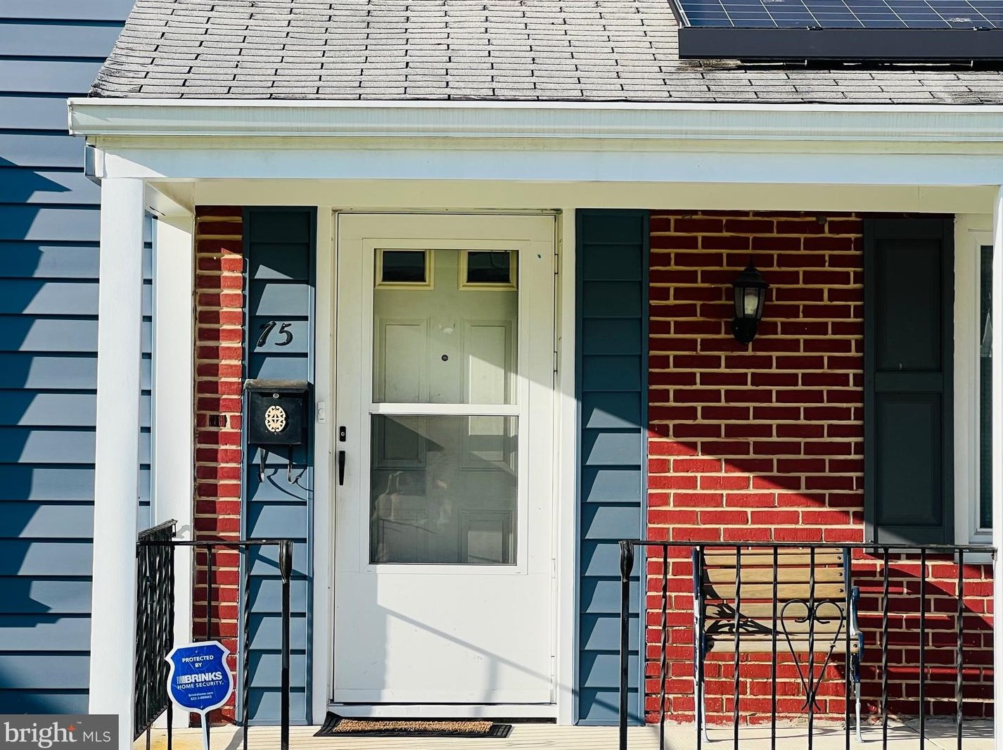 75 Boxwood Ln, Willingboro, NJ 08046-1618