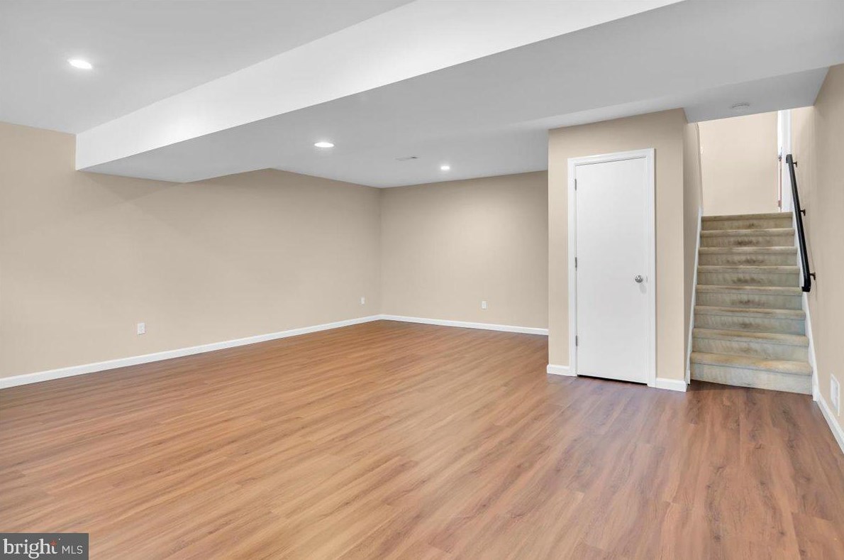 8 Sequoia Dr, Riverton NJ  08077-3135 exterior