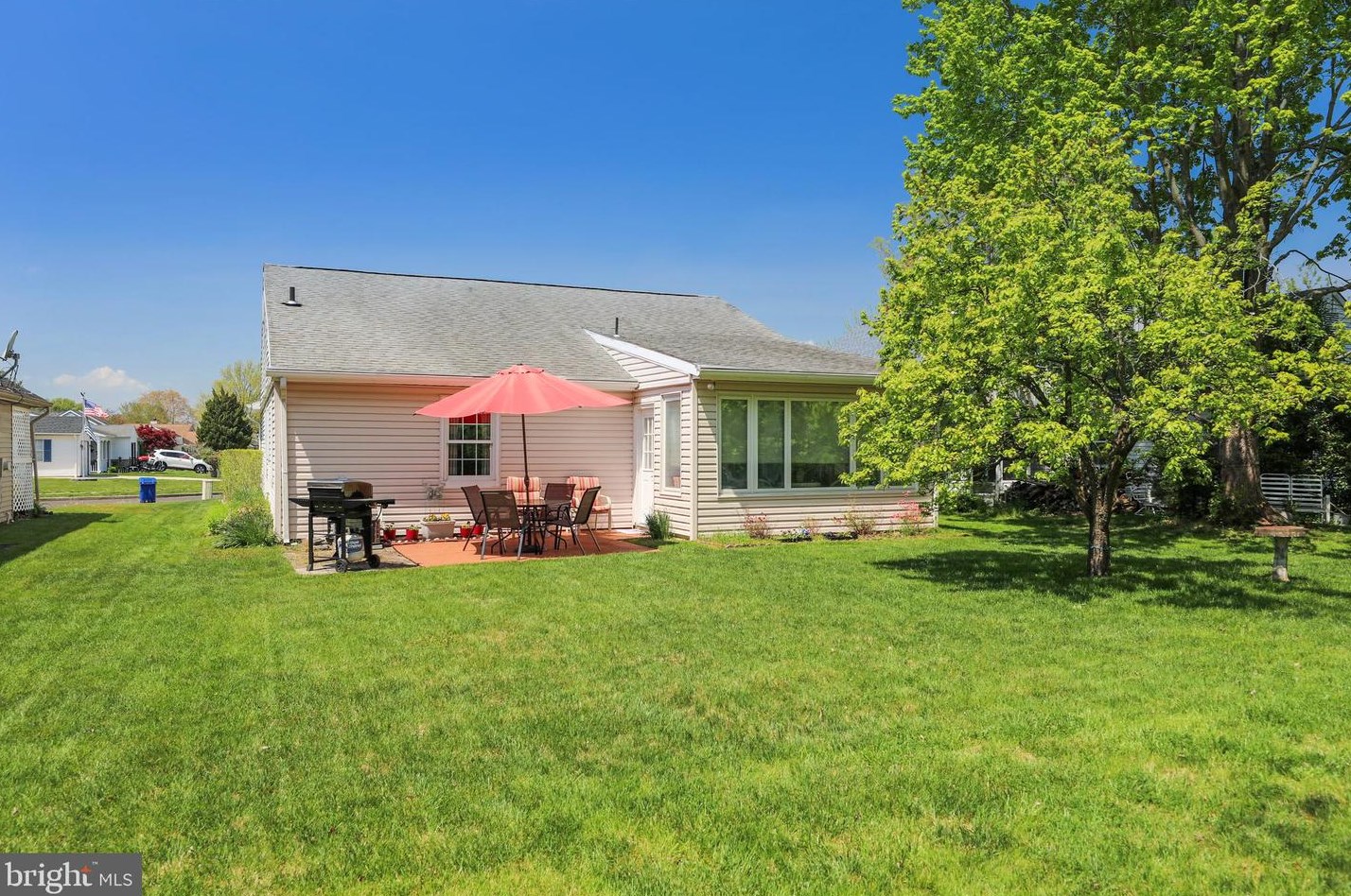 150 Dorchester Dr, Southampton NJ  08088-1326 exterior