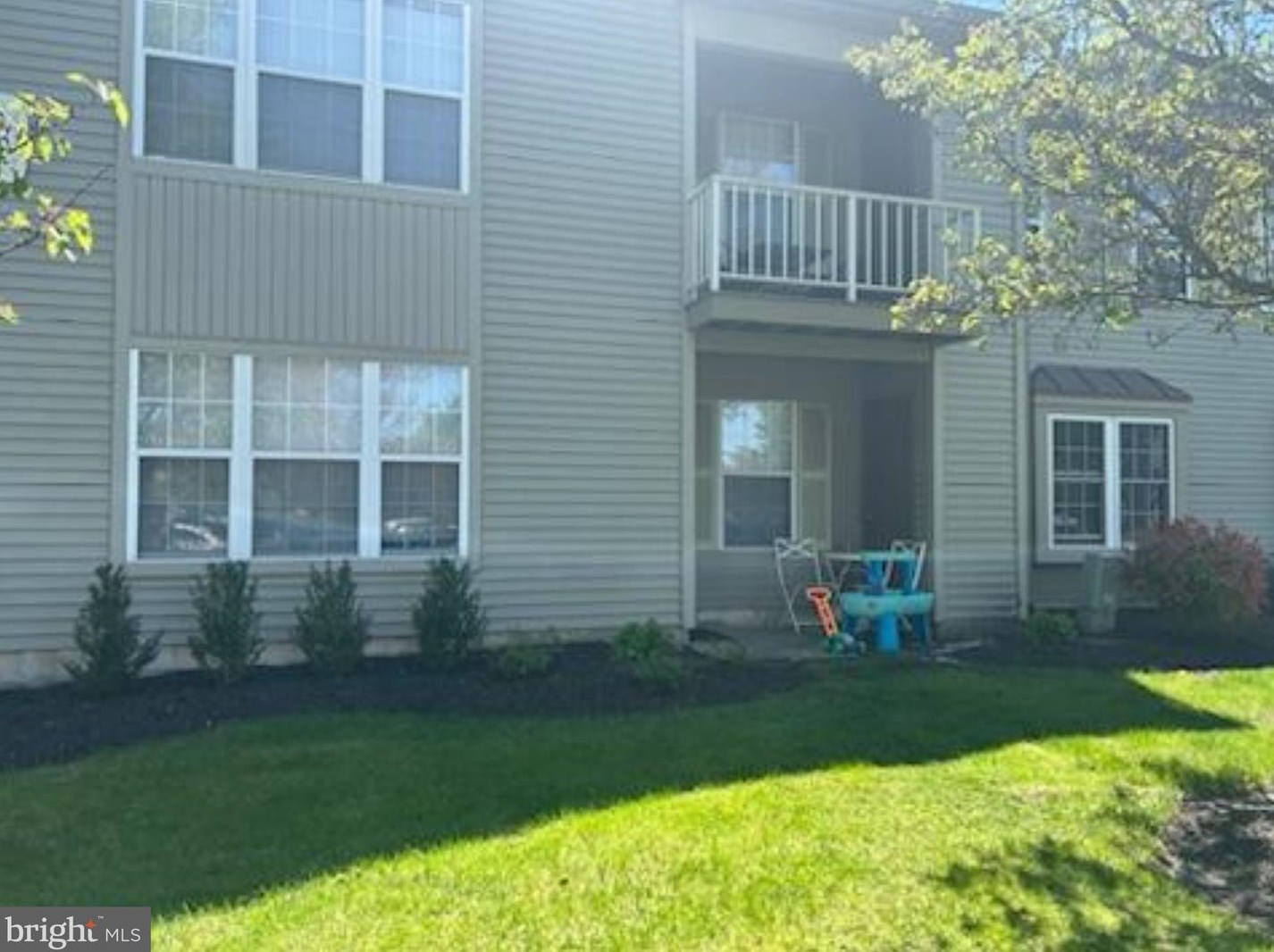 3401 Ramsbury Ct, Mount Laurel, NJ 08054