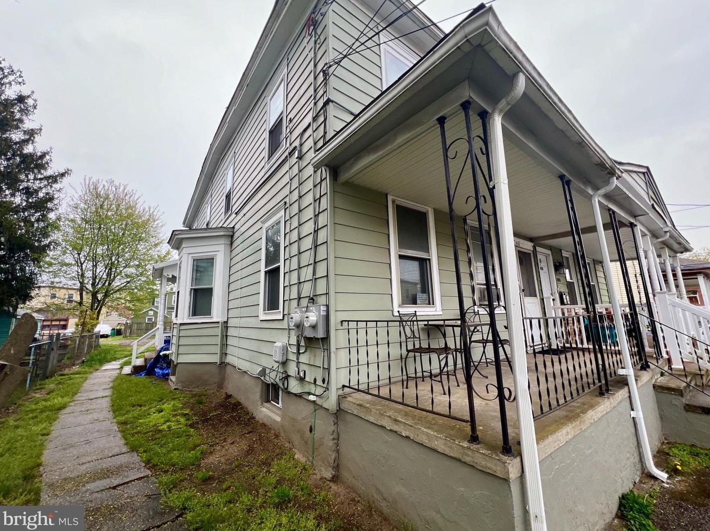 1016 W 3rd St, Florence, NJ 08518