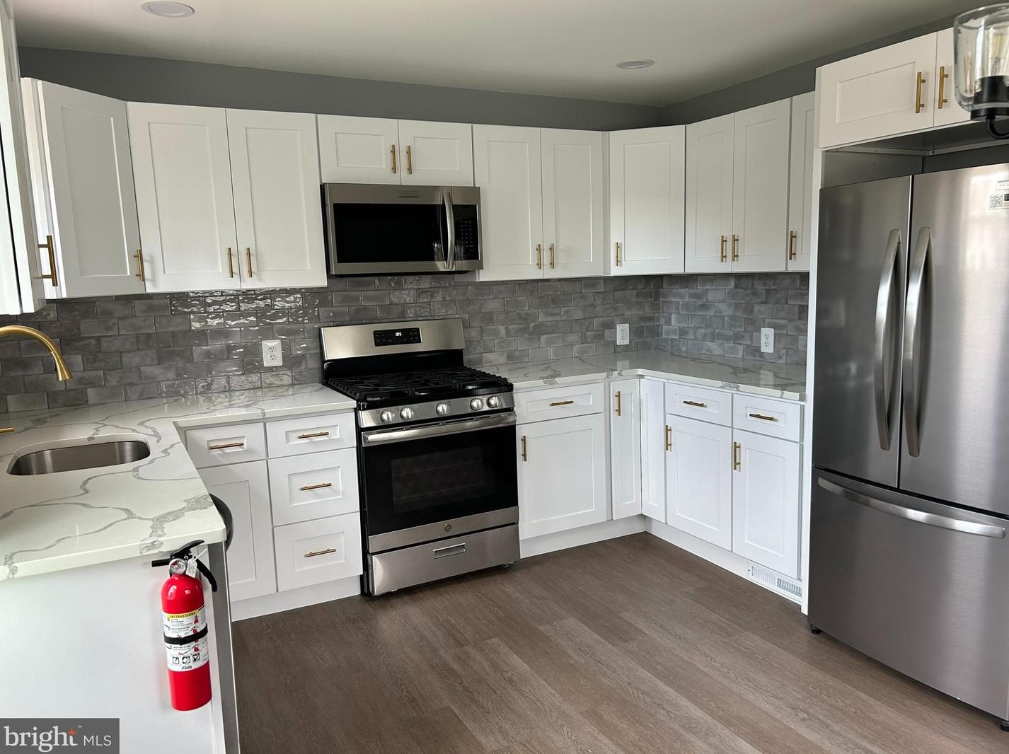 505 Leconey Ave, Palmyra, NJ 08065