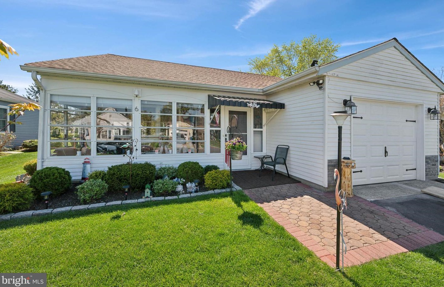 6 Marlborough Dr, Southampton, NJ 08088-1120