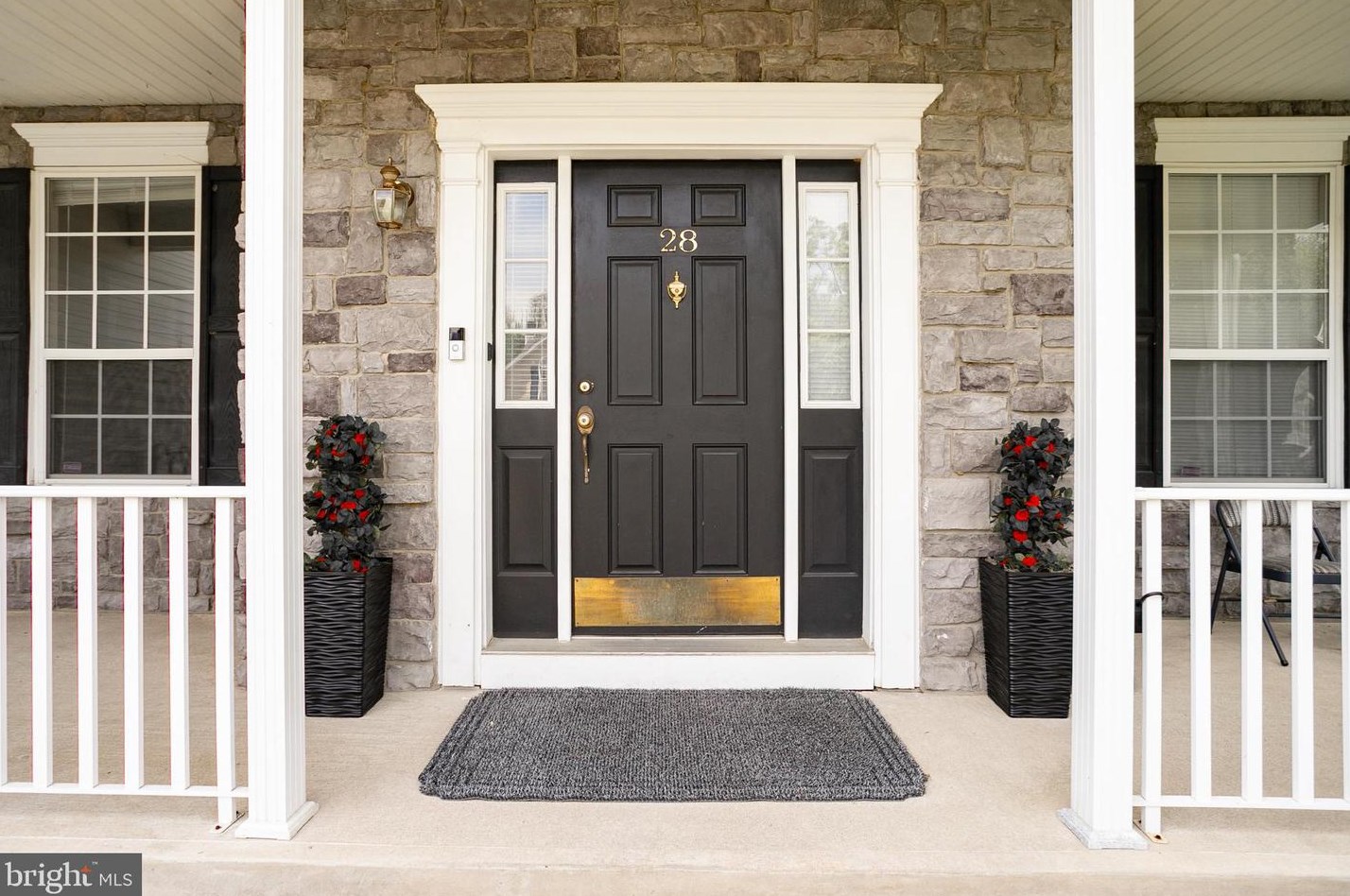 28 Durham Dr, Columbus NJ 08022-2349 exterior