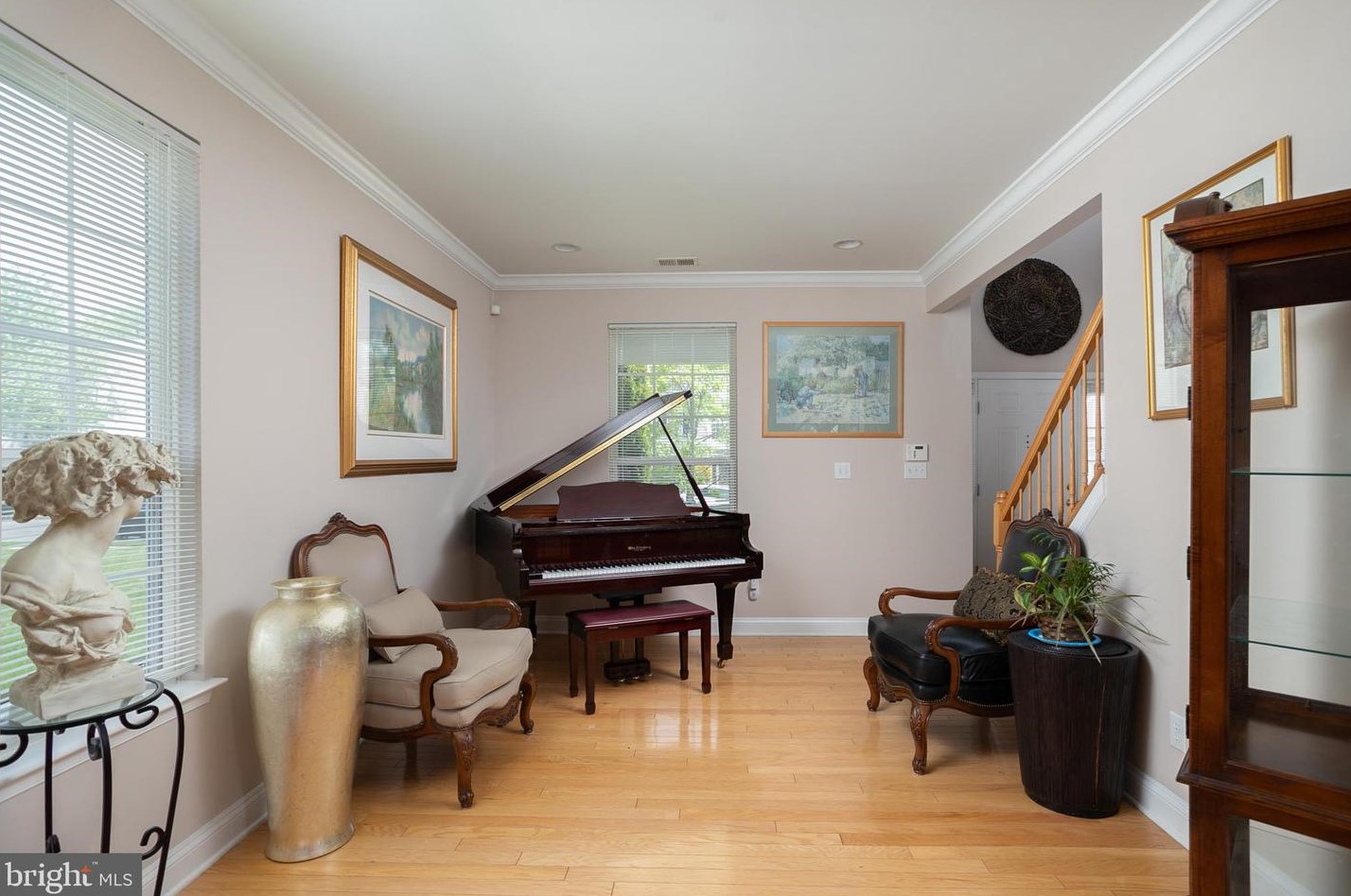 28 Durham Dr, Columbus NJ 08022-2349 exterior