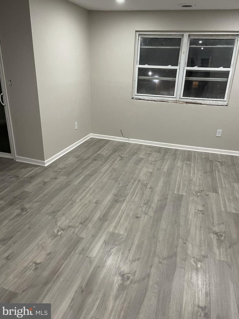 22 Florence Tollgate Pl, Florence, NJ 08518-3107