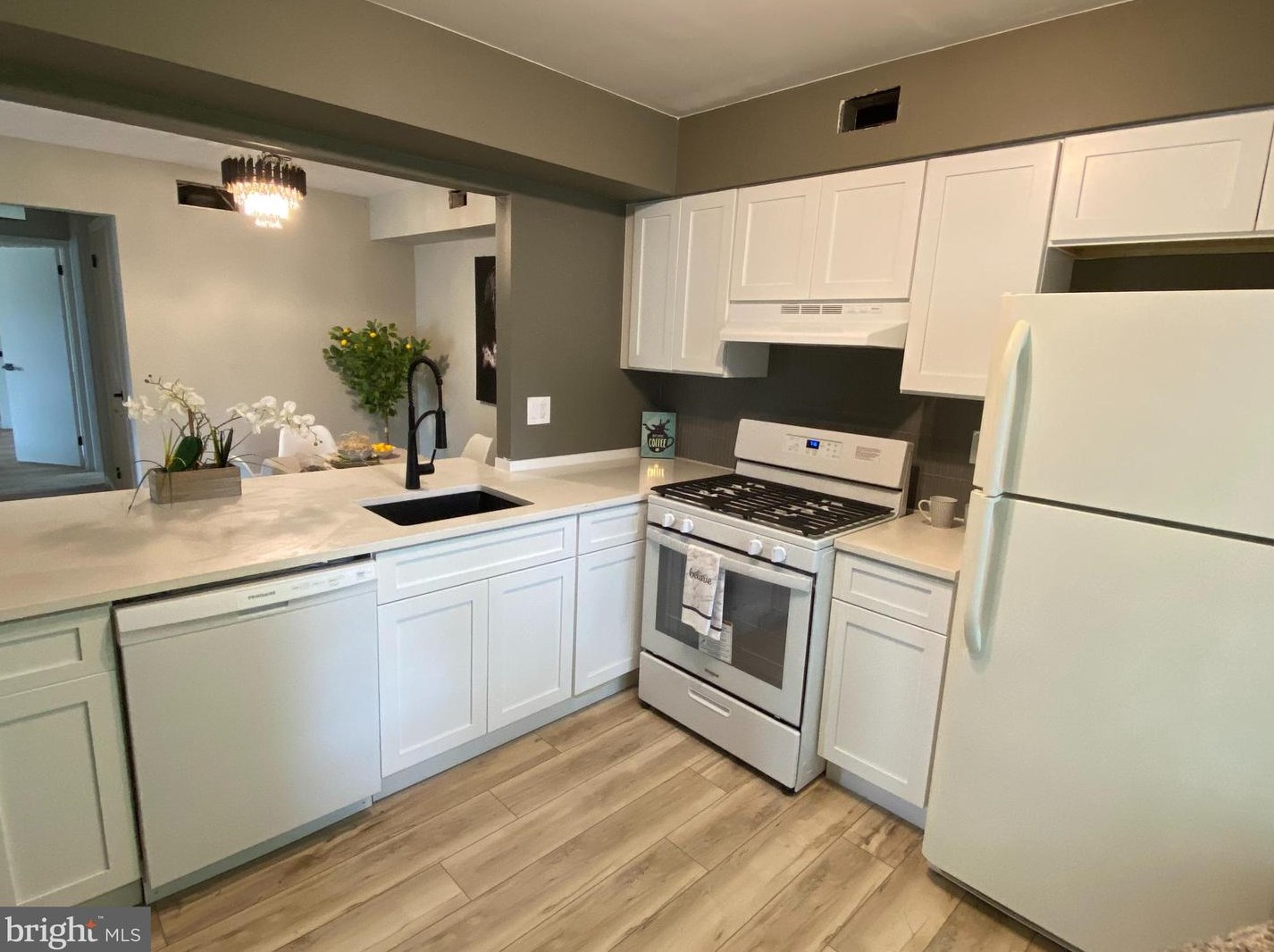 229 Derry Hill Ct #a, Mount Laurel, NJ 08054
