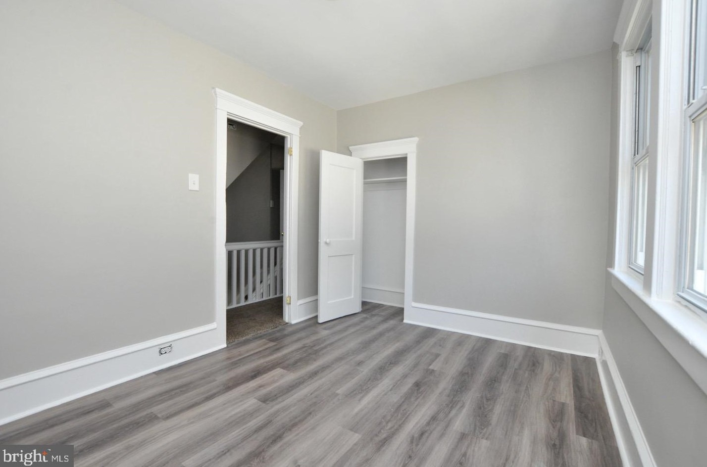 137 Juniper St, Burlington NJ 08016-1403 exterior