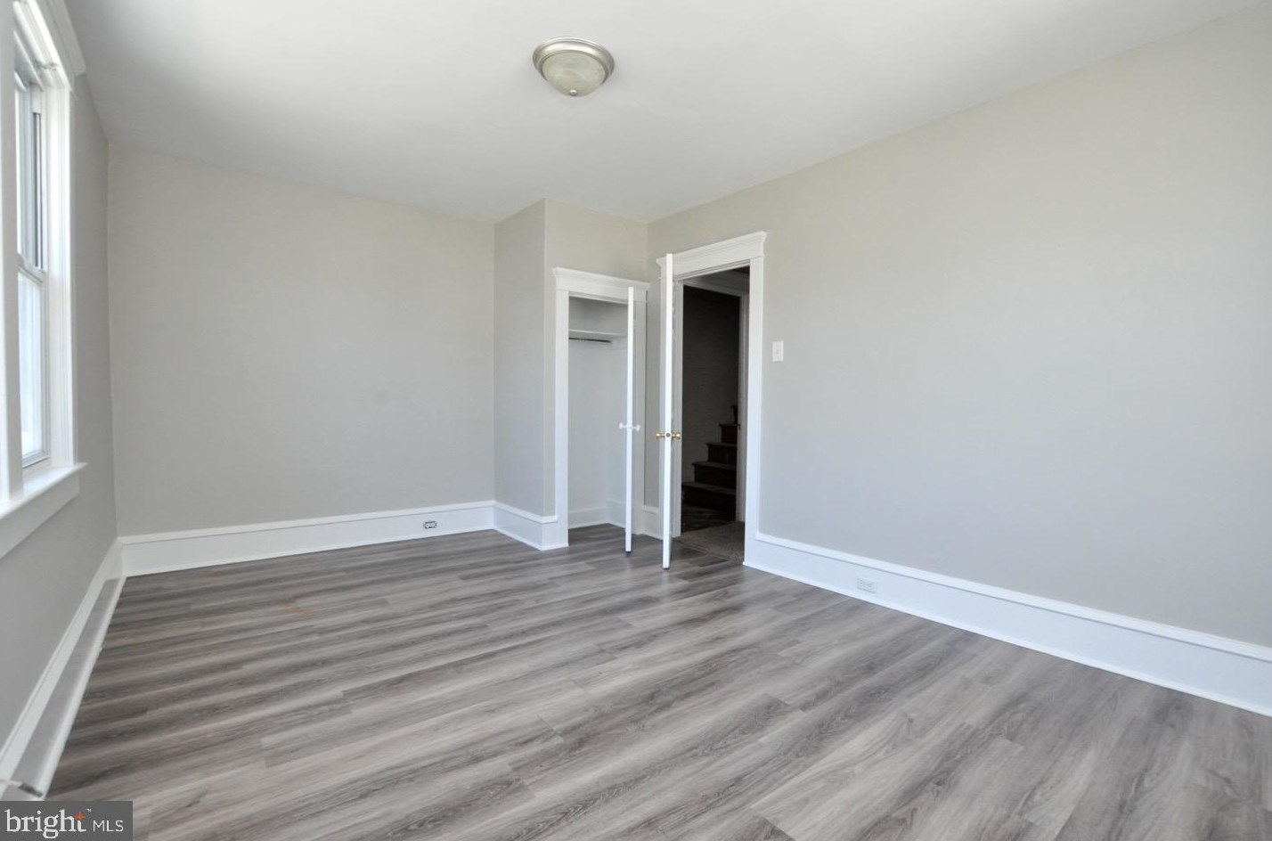 137 Juniper St, Burlington NJ 08016-1403 exterior