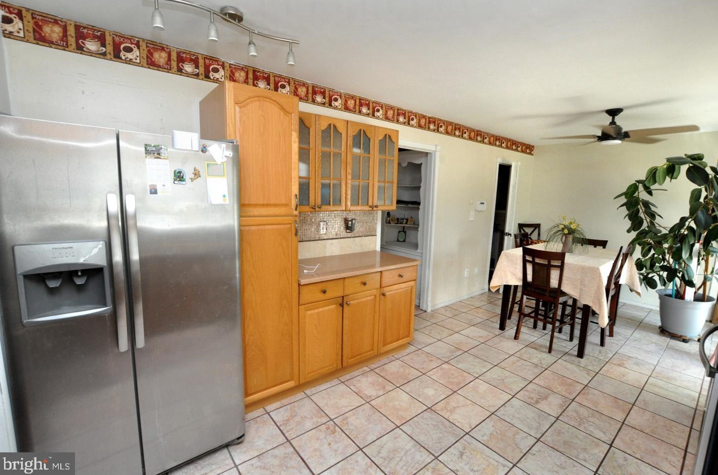 56 Mandolin Ln, Willingboro NJ  08046-2808 exterior